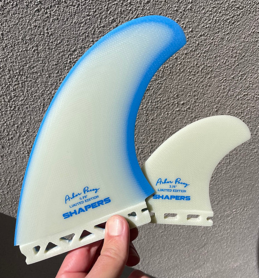 Shapers Fins - AP 5.79" (Futures) Asher Pacey Twin Fins + Trailer - Blue